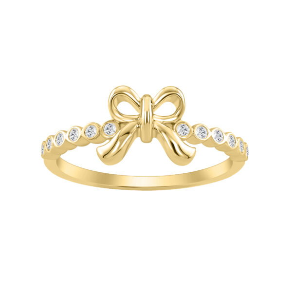 Classic 0.10Ct Round Diamond Ring In Yellow Gold For Women